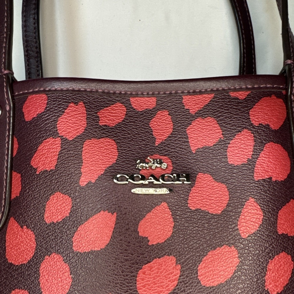 Coach F37878 Deer Spot Reversible City Tote Bag W/Pouch Brown/Raspberry - Picture 3 of 12